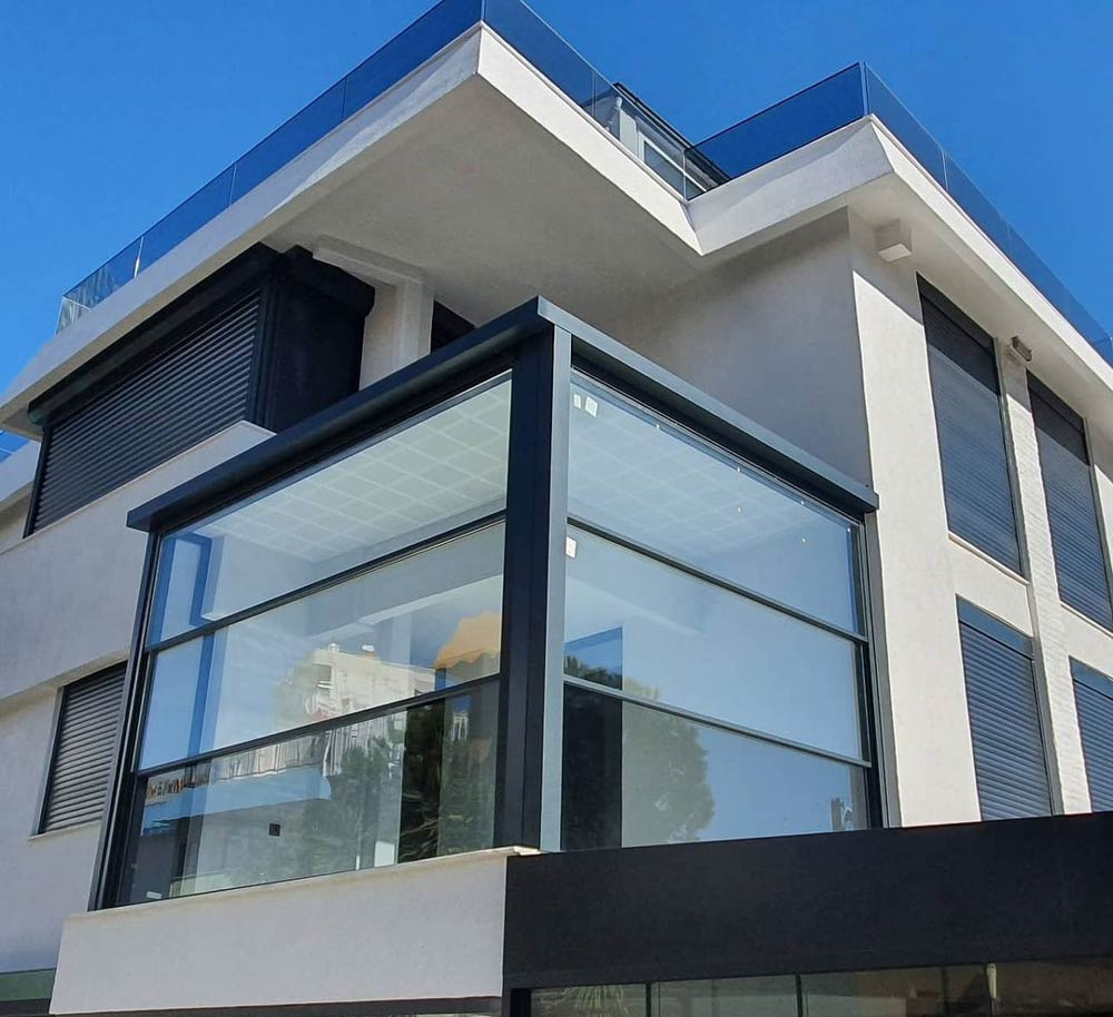 <Deniz Dizayn Cam Balkon